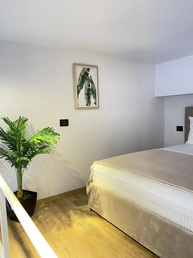 Duplex Lungomare Suites Vlorë Exterior foto