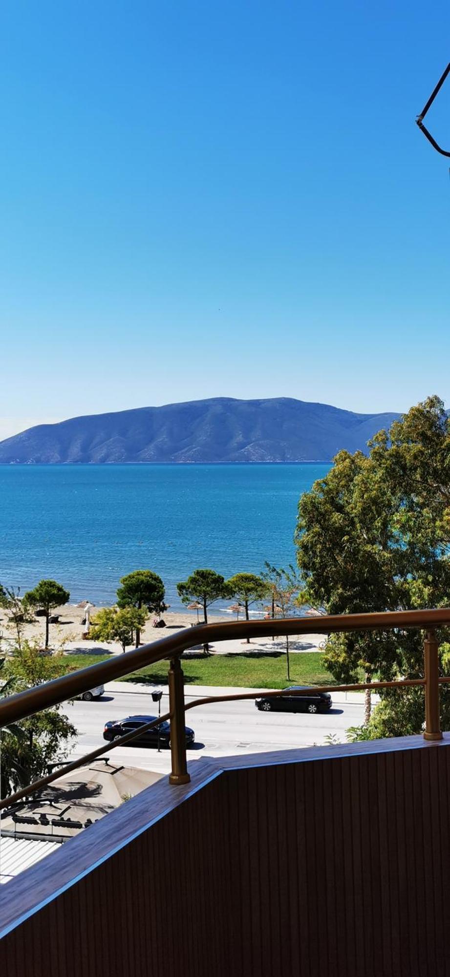 Duplex Lungomare Suites Vlorë Exterior foto