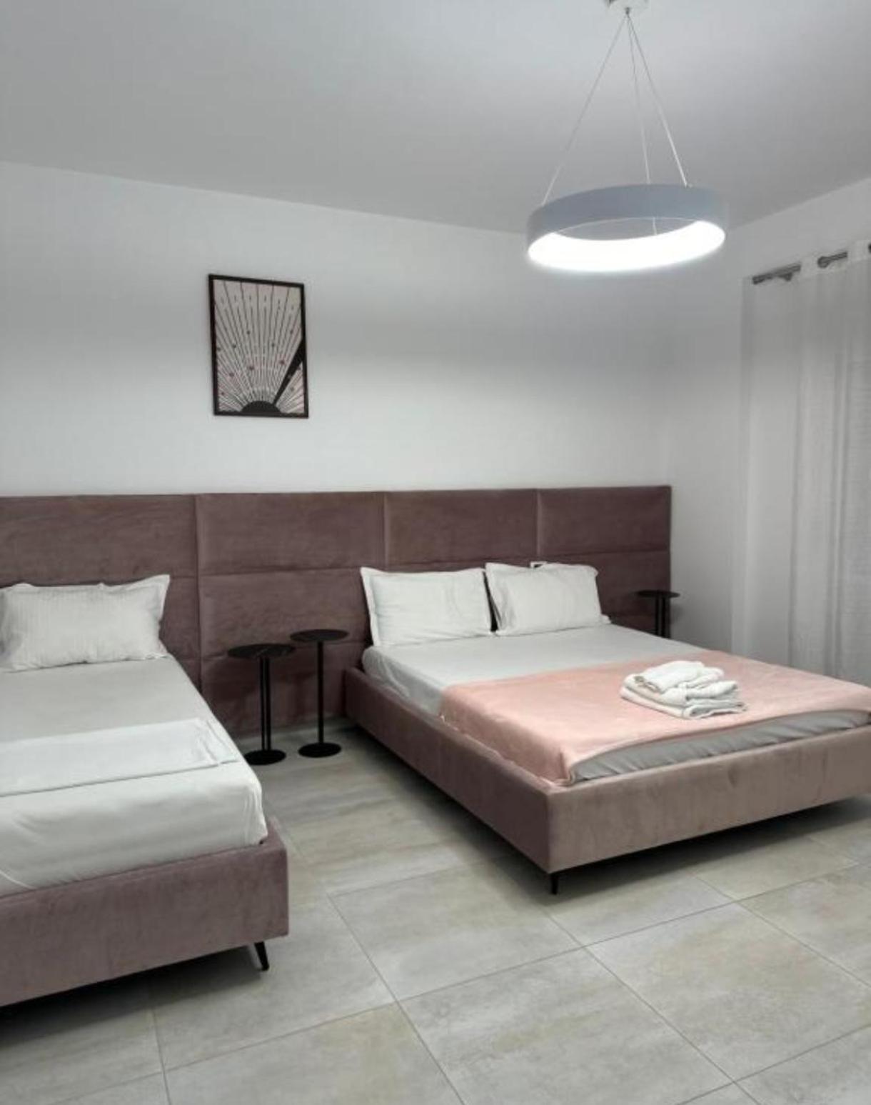 Duplex Lungomare Suites Vlorë Exterior foto